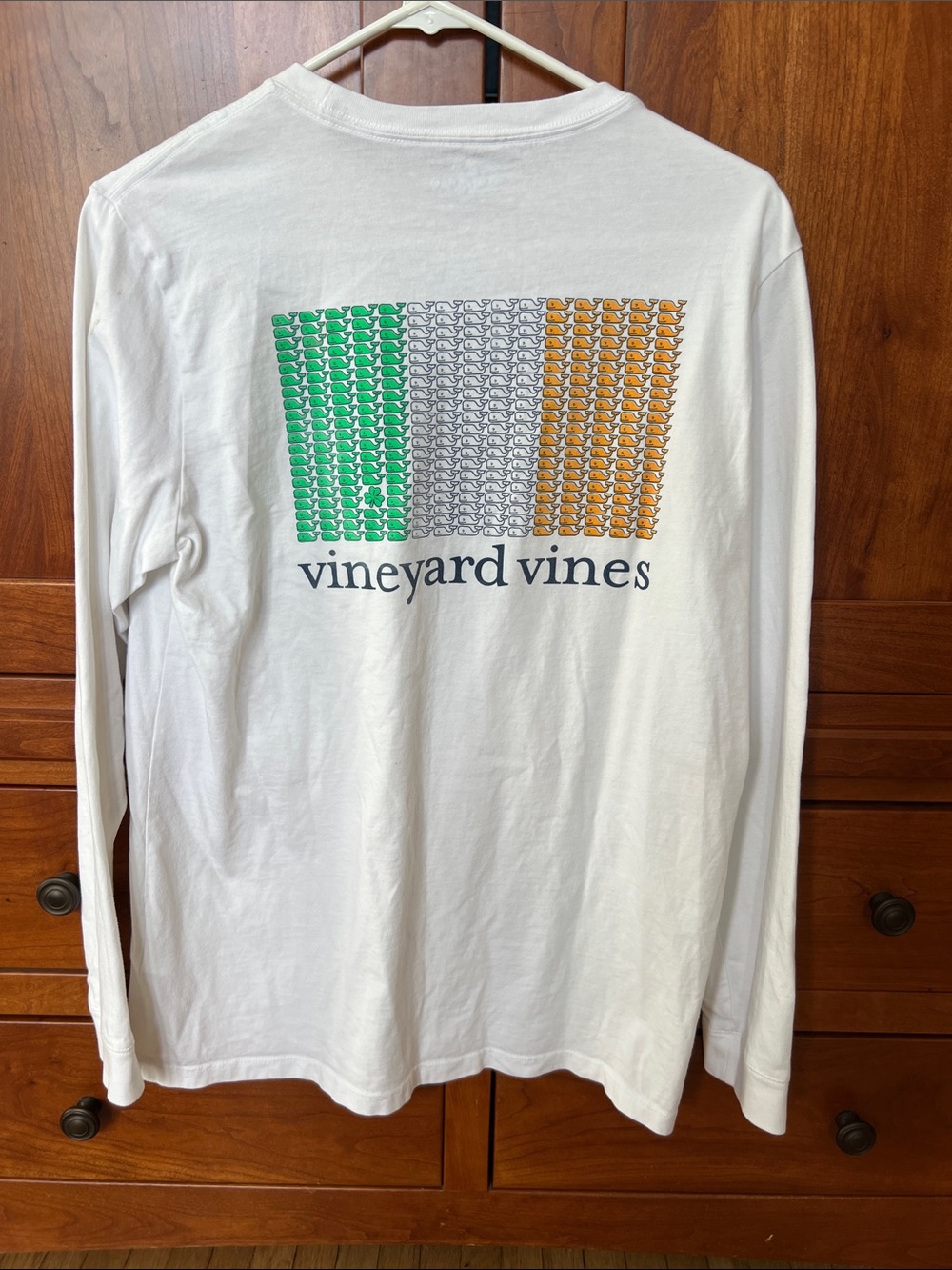 Vineyard vines Irish flag whales St Patrick’s Day long sleeve Tshirt